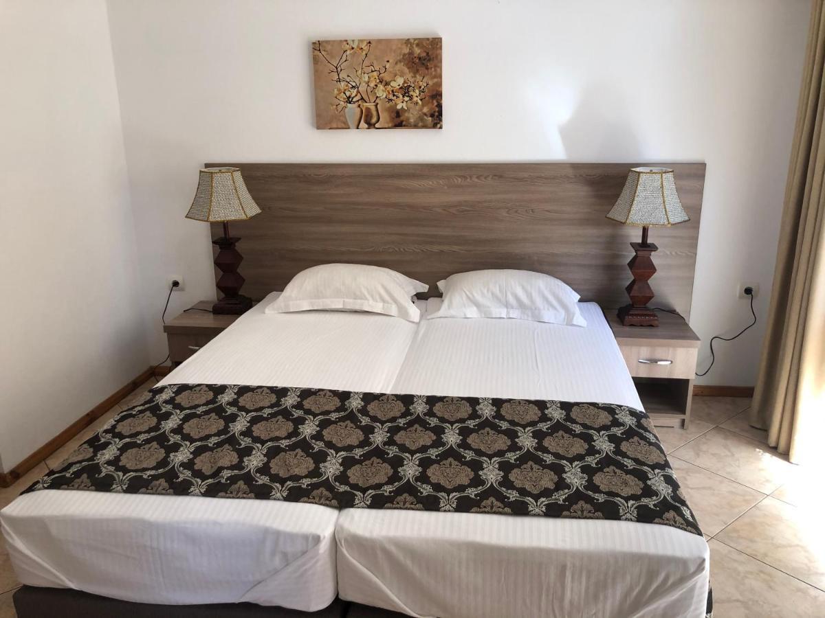 Hotel Time Out Sozopol Zewnętrze zdjęcie